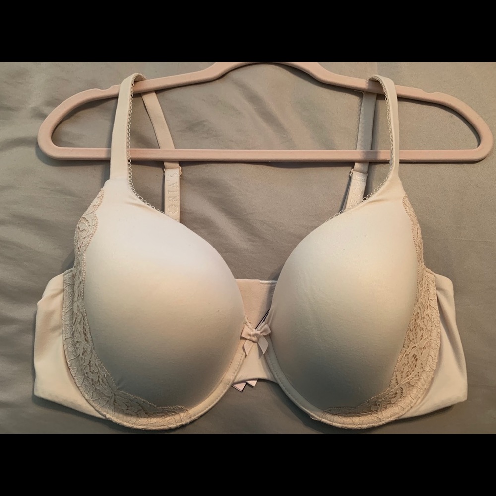 Victoria’s Secret Lined Perfect Coverage Bra 38D